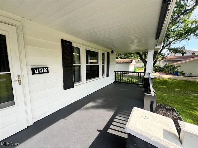 749 Wellmon St, Bedford, OH 44146 - photo 3