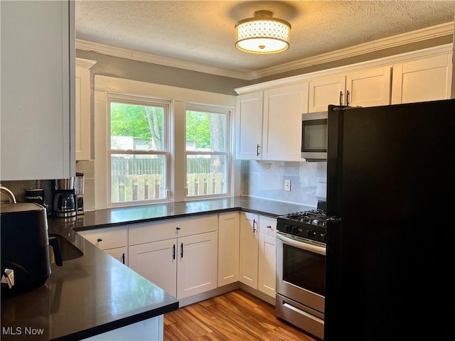 749 Wellmon St, Bedford, OH 44146 - photo 9