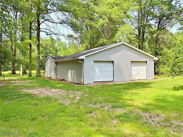 10511 Darrow Rd, Vermilion, OH 44089 - view of detached garage