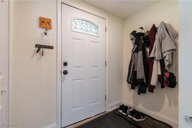 3316 Wadsworth Rd, Norton, OH 44203 - entryway featuring baseboards