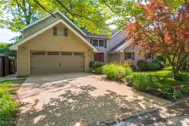 833 Aurora Dr, Vermilion, OH 44089 - photo 1