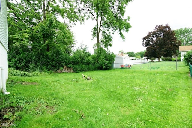 171 W Hiram St, Barberton, OH 44203 - view of yard