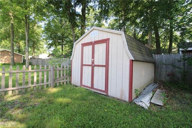 3886 Ascot Ct, Austintown, OH 44511 - view of shed featuring a fenced backyard