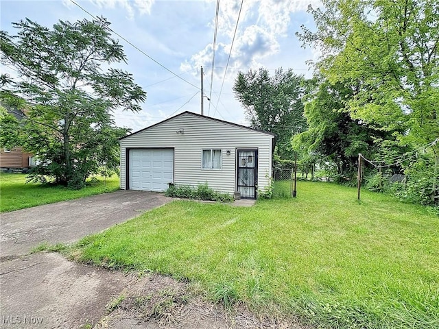 1307 W Ave, Elyria, OH 44035 - detached garage with driveway