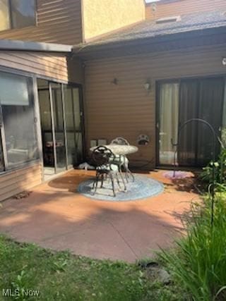 82 Silver Valley Blvd, Munroe Falls, OH 44262 - view of patio / terrace
