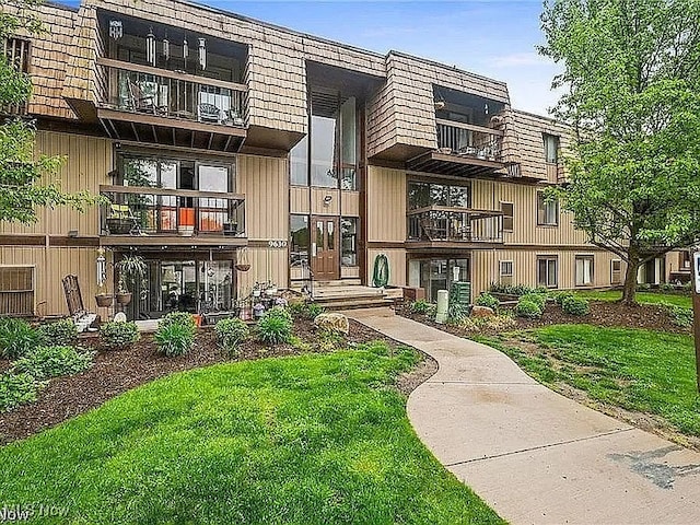 9630 Cove Dr Unit A14, North Royalton, OH 44133 - view of apartment building / complex