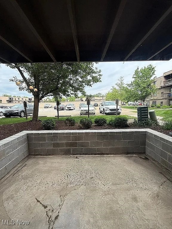 9630 Cove Dr Unit A14, North Royalton, OH 44133 - view of patio / terrace