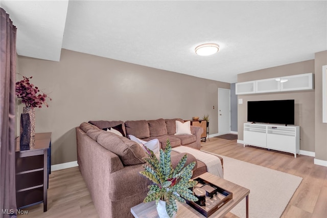 2910 N Bay Dr Unit L11, Westlake, OH 44145 - living area with light wood-style flooring and baseboards