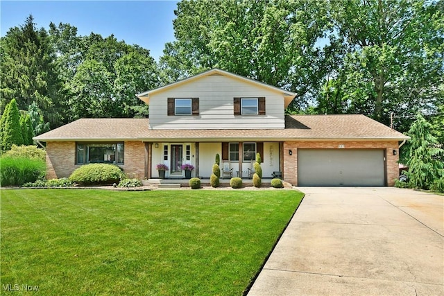 137 Emerson Cir, Cortland, OH 44410 - photo 1