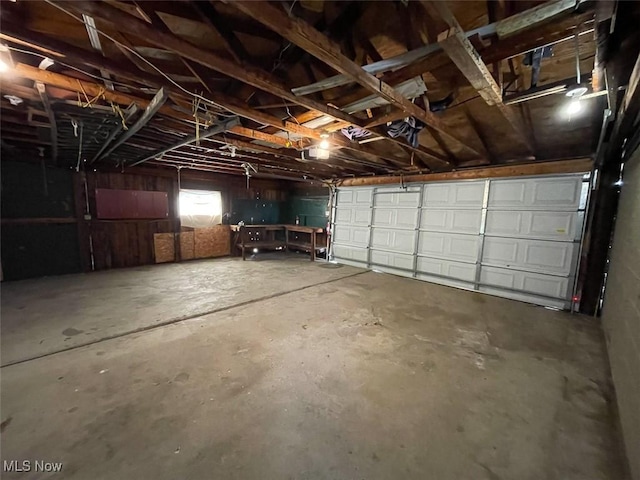 4034 Broadway Ave NE, Louisville, OH 44641 - view of garage
