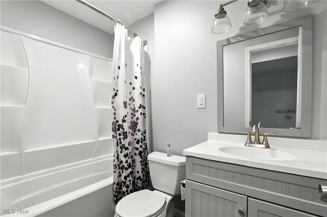 107 Lakeview Cir, Amherst, OH 44001 - full bath featuring vanity and shower / bathtub combination with curtain