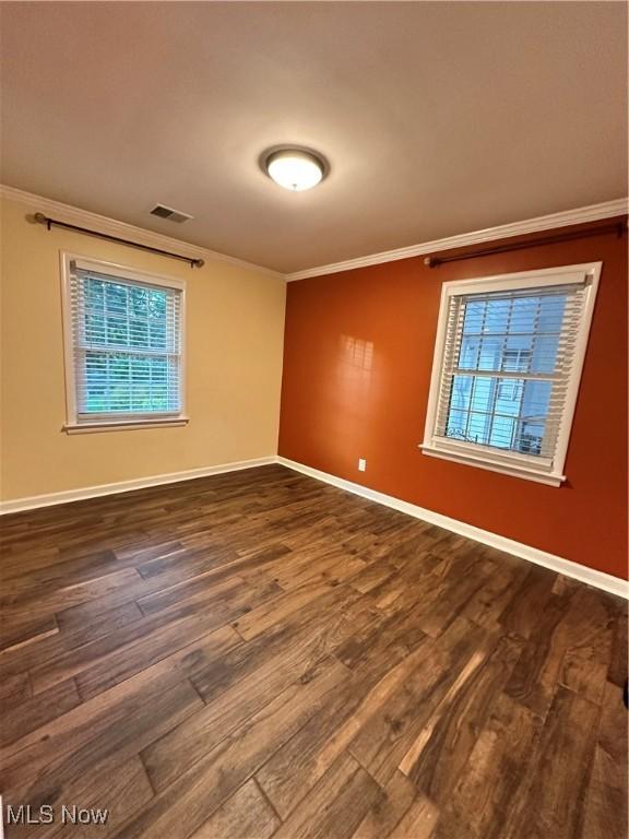 141 W Summit St, Chagrin Falls, OH 44022 - photo 32
