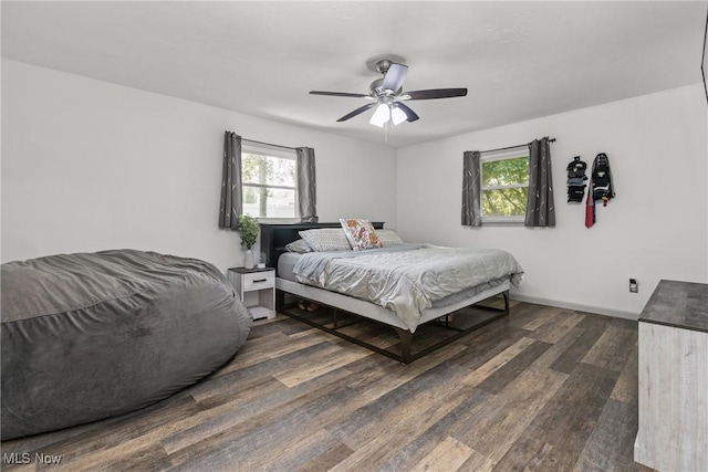 16792 Gonzales Ave, East Liverpool, OH 43920 - bedroom with wood finished floors and ceiling fan