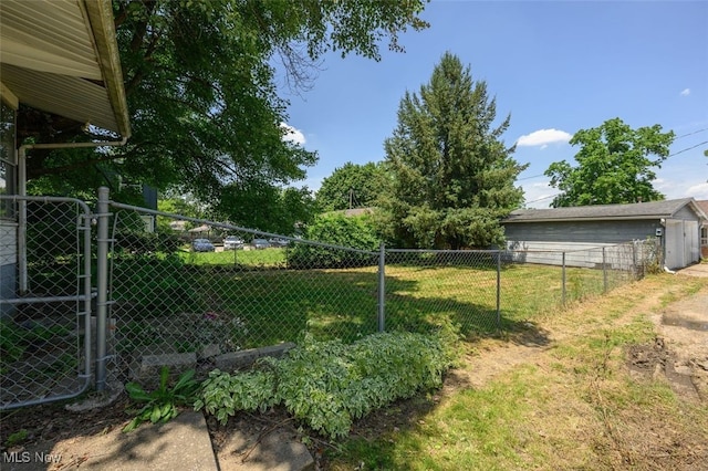 325 W Maple St, North Canton, OH 44720 - photo 23