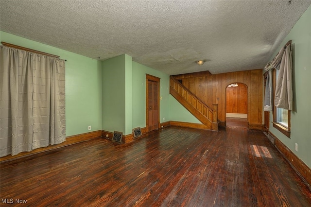 325 W Maple St, North Canton, OH 44720 - photo 3