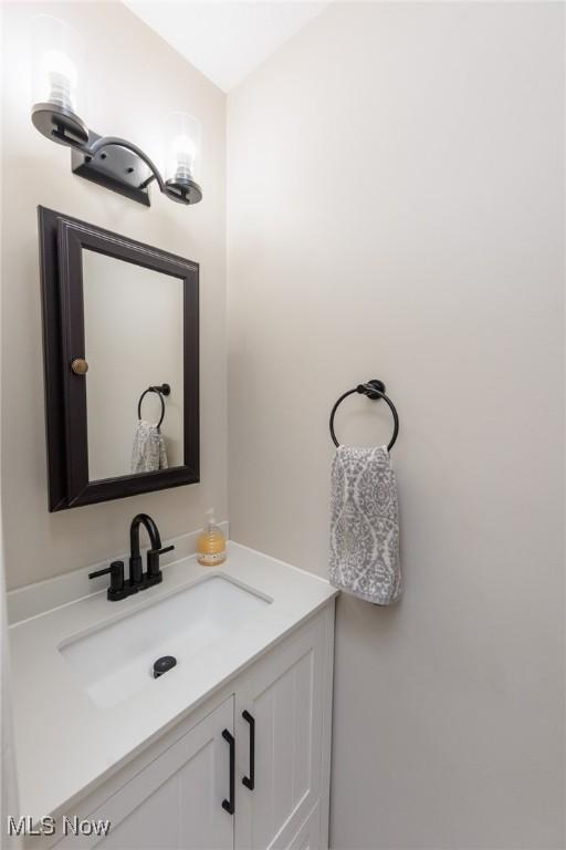14344 S Gateway Dr, North Royalton, OH 44133 - bathroom with vanity
