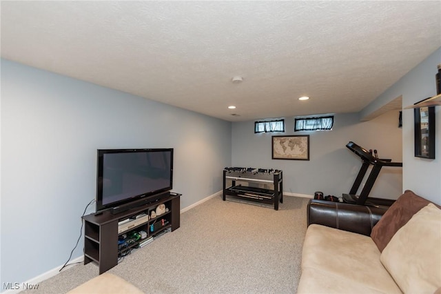 14344 S Gateway Dr, North Royalton, OH 44133 - living area featuring carpet floors, recessed lighting, and a textured ceiling