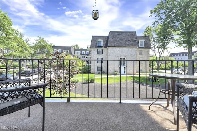 2021 King James Pkwy Unit 228, Westlake, OH 44145 - view of balcony
