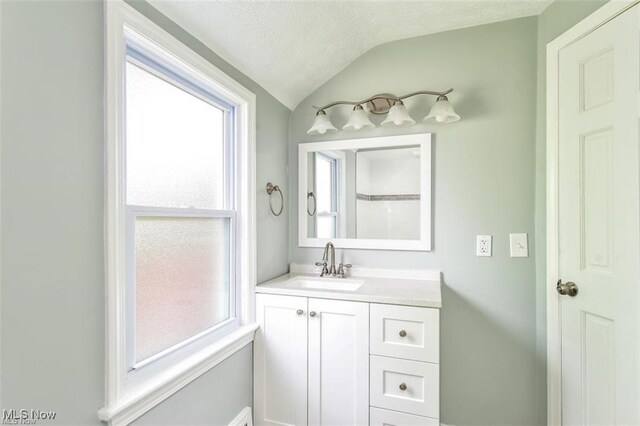925 Keystone Dr, Cleveland, OH 44121 - photo 23