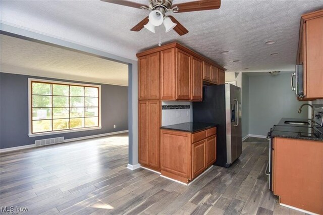 925 Keystone Dr, Cleveland, OH 44121 - photo 9
