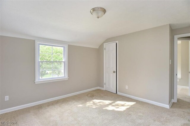 925 Keystone Dr, Cleveland, OH 44121 - photo 18