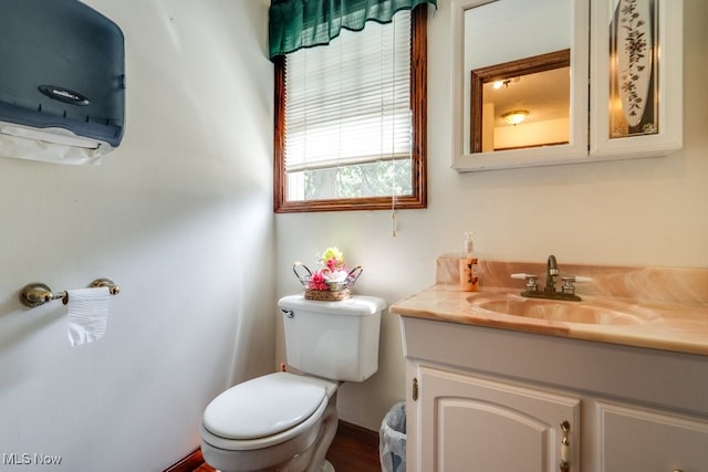 3613 Peninsula Dr, Akron, OH 44319 - bathroom featuring toilet and vanity