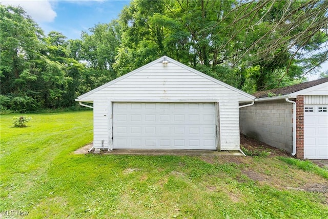 3788 Manchester Rd, Coventry, OH 44319 - view of garage