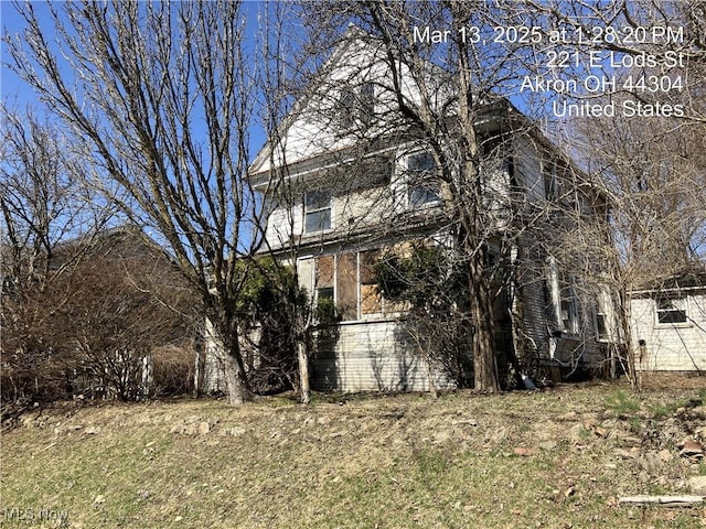 221 E Lods St, Akron, OH 44304 - view of property exterior