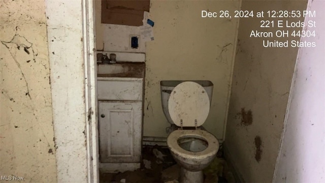 221 E Lods St, Akron, OH 44304 - bathroom with toilet and a sink