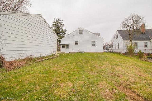 105 Tudor Ave, Bedford, OH 44146 - back of house