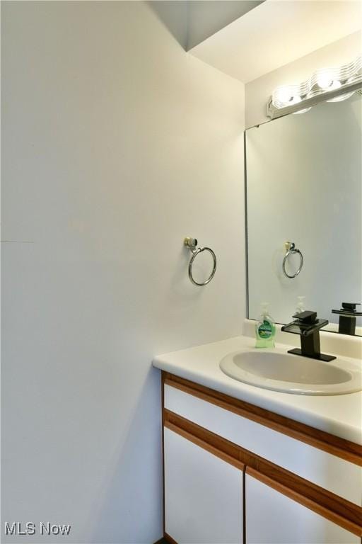 3189 Woodland Trl Unit A, Cortland, OH 44410 - bathroom with vanity