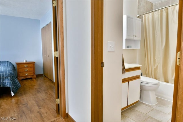 3189 Woodland Trl Unit A, Cortland, OH 44410 - full bathroom featuring vanity and shower / tub combo