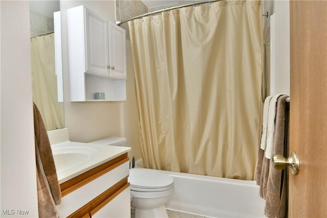 3189 Woodland Trl Unit A, Cortland, OH 44410 - bathroom with vanity and shower / tub combo with curtain