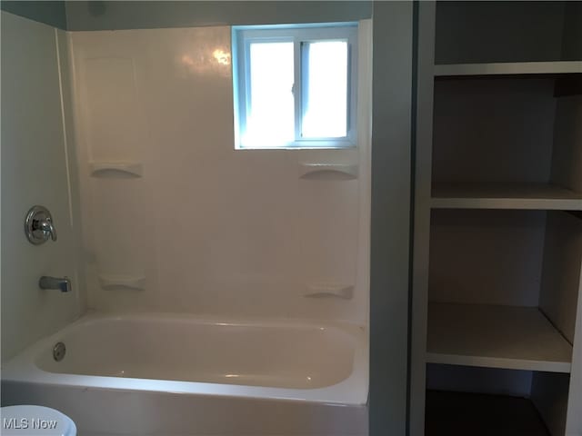 3439 Tuxedo Ave, Parma, OH 44134 - full bath featuring shower / bathtub combination and toilet