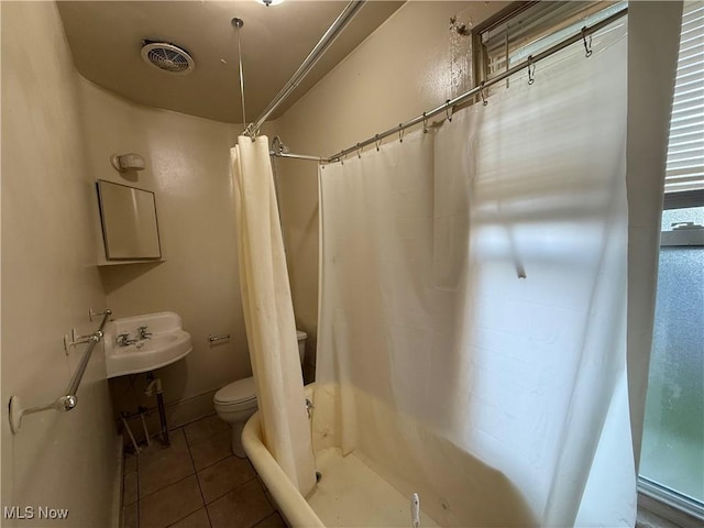 668 E 106th St, Cleveland, OH 44108 - photo 14