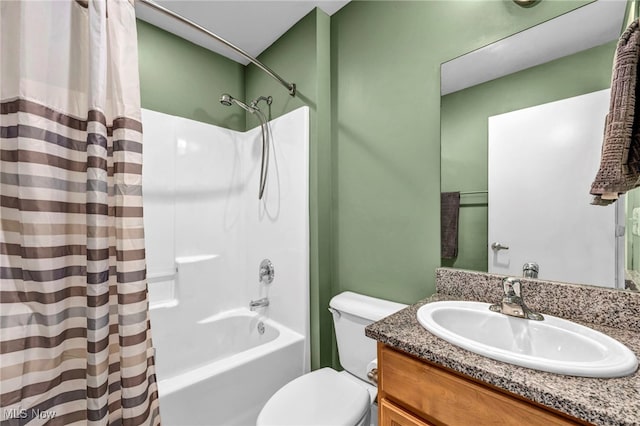 11901 Detroit Ave, Lakewood, OH 44107 - full bath featuring vanity and shower / tub combo with curtain
