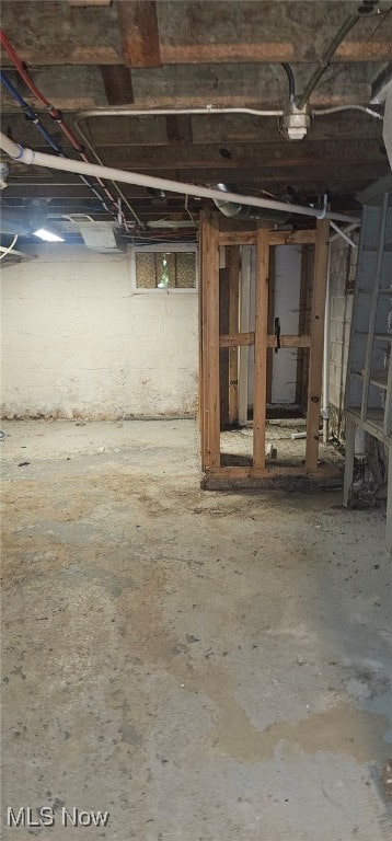 425 N Osborn Ave, Youngstown, OH 44509 - view of unfinished basement