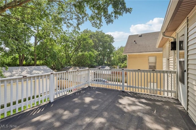10225 Baltic Rd, Cleveland, OH 44102 - photo 41