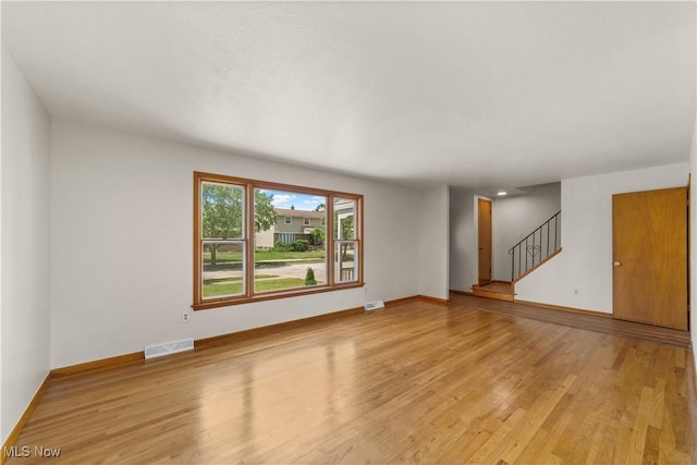 6439 Beverly Dr, Parma Heights, OH 44130 - photo 4