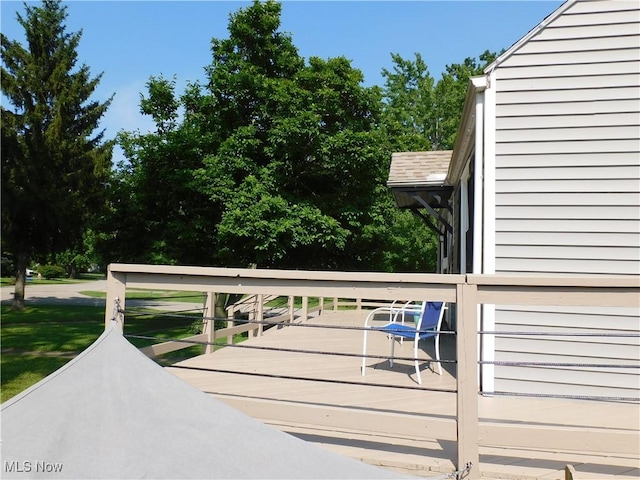 2804 Avon Blvd, Ashtabula, OH 44004 - view of wooden terrace