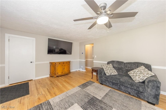 3327 Elmwood St, Cuyahoga Falls, OH 44221 - photo 5