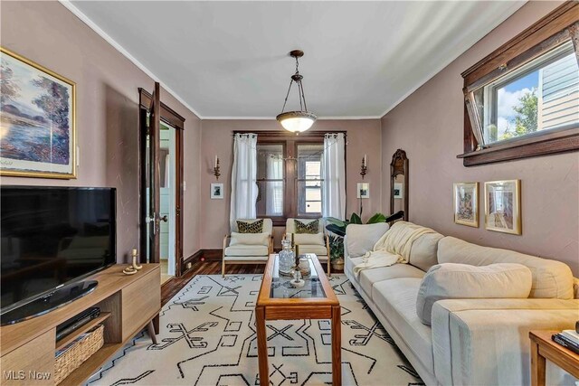 19303 Arrowhead Ave, Cleveland, OH 44119 - photo 10