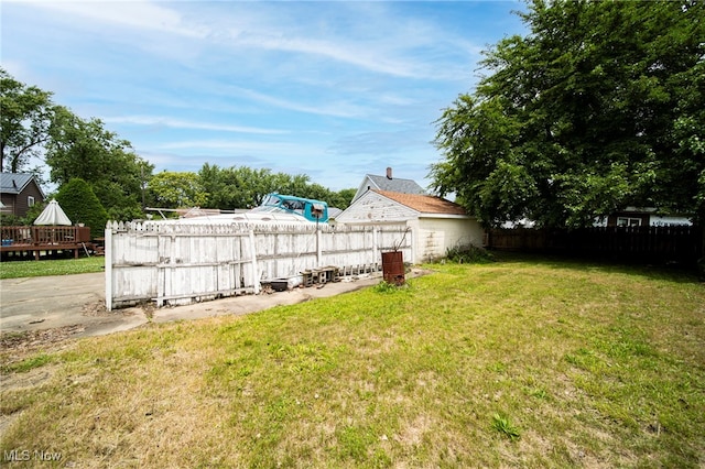 238 Whitney St, Conneaut, OH 44030 - view of yard featuring a deck