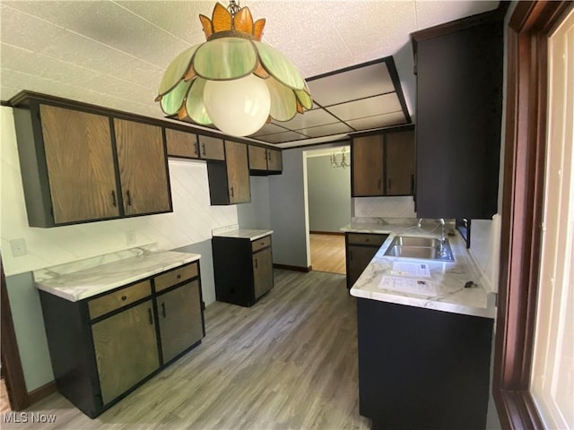 726 Orlo Ln, Boardman, OH 44512 - kitchen featuring light wood-type flooring and light countertops