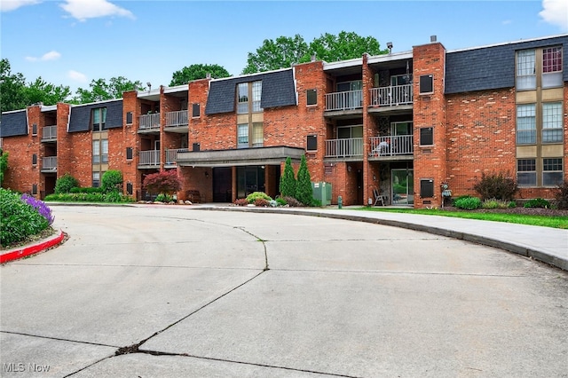 4183 Columbia Rd, North Olmsted, OH 44070 - view of apartment building / complex