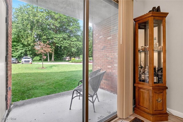 4183 Columbia Rd, North Olmsted, OH 44070 - doorway featuring baseboards