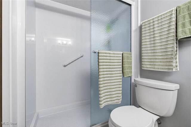 4183 Columbia Rd, North Olmsted, OH 44070 - full bath with toilet and a stall shower