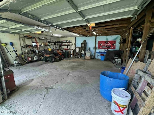 10097 March Rd NE, East Rochester, OH 44625 - view of garage