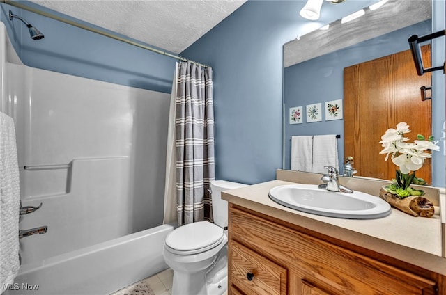567 Westminster Cir, Akron, OH 44319 - full bath with shower / tub combo with curtain, vanity, tile patterned flooring, and a textured ceiling