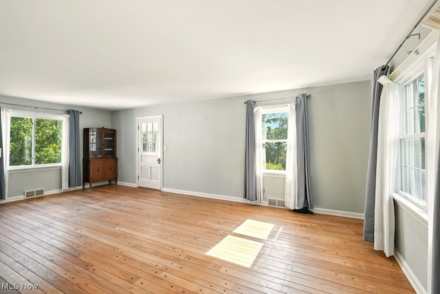 5105 E Sprague Rd, Independence, OH 44131 - unfurnished room with light wood-style flooring and baseboards